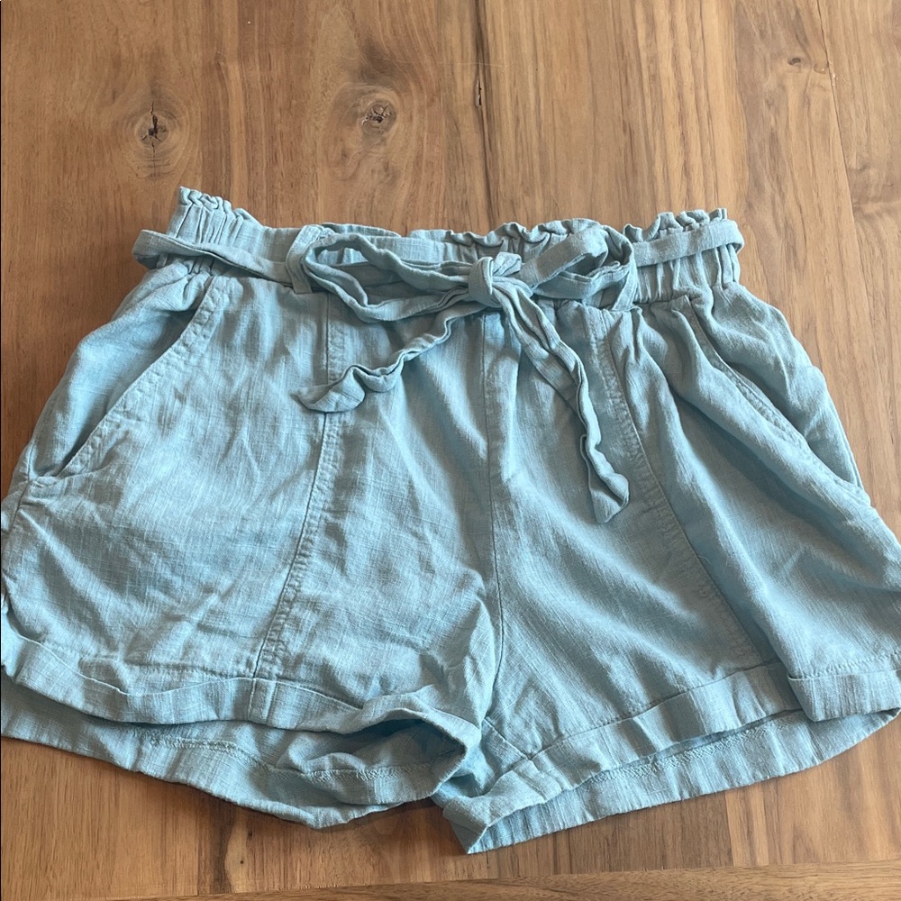 True craft Women's sage colored  Casual Shorts